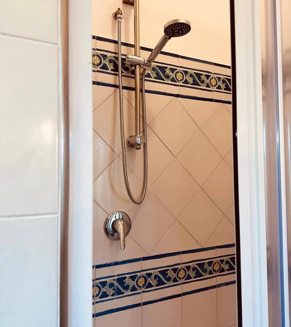 Villa Tiche Cefalu 0*,