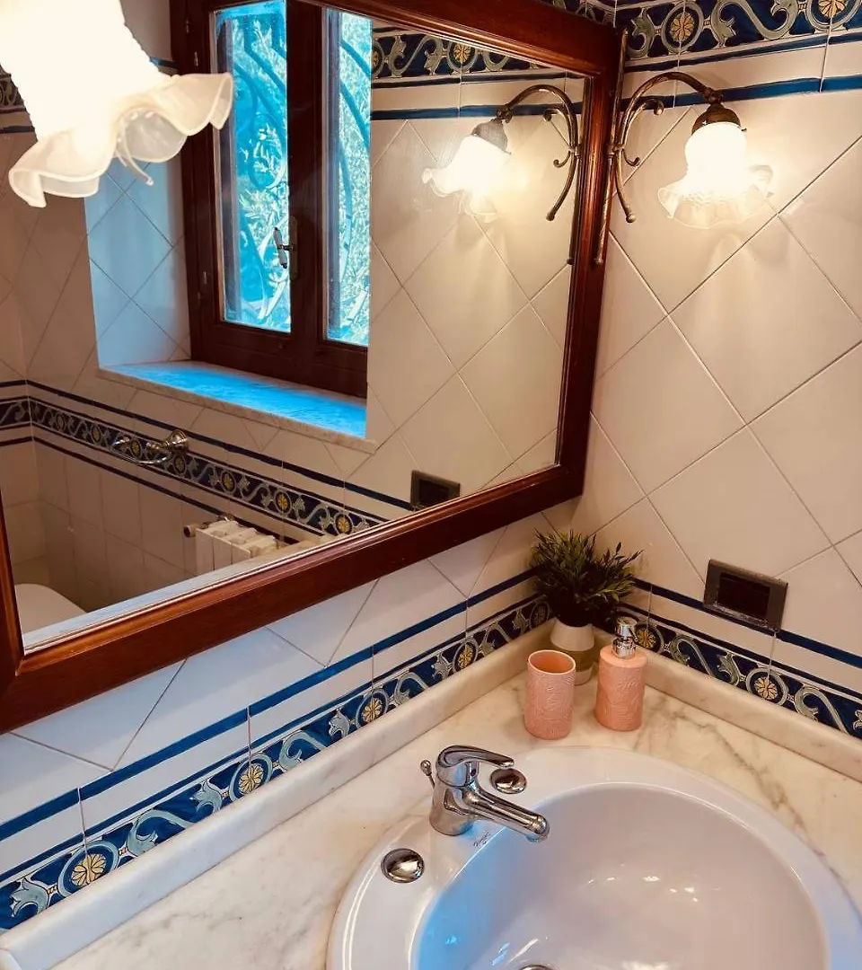 Villa Tiche Cefalù 0*,