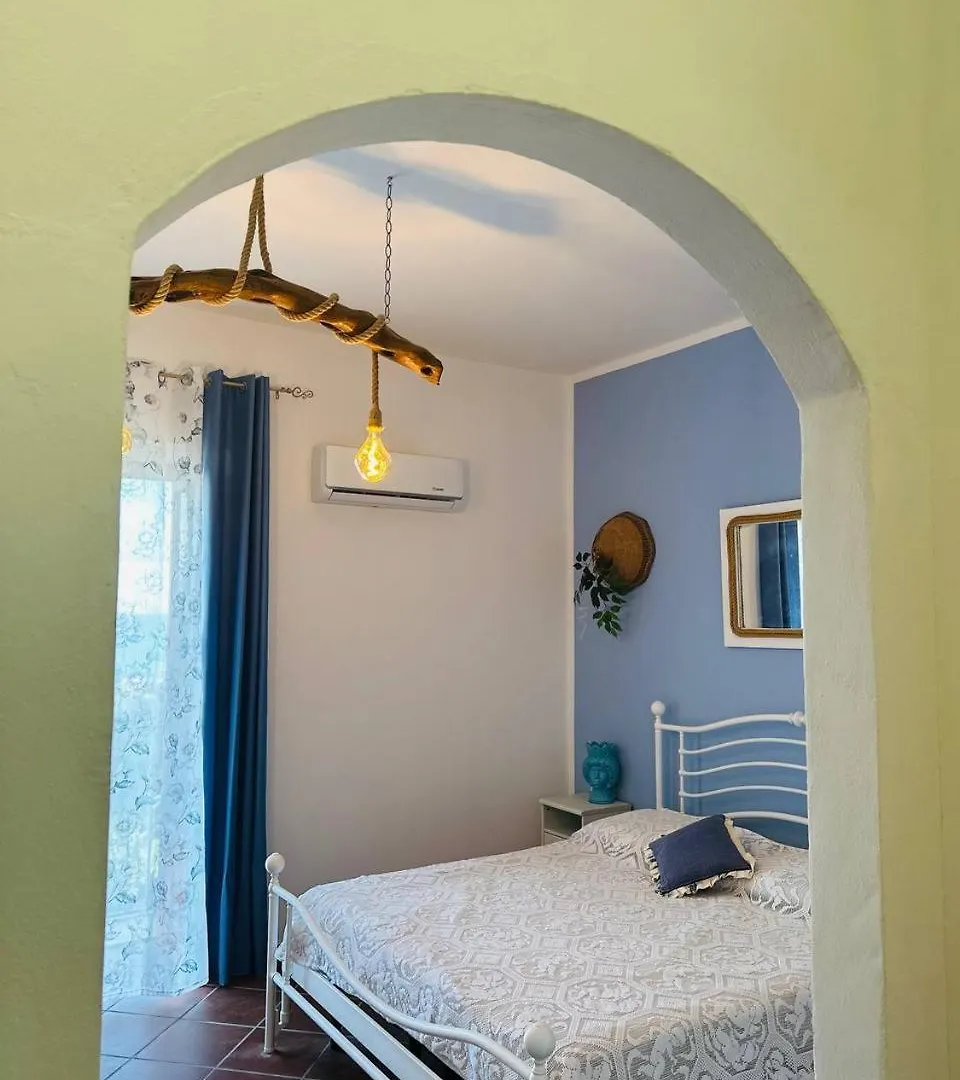 Villa Tiche Cefalu 0*,